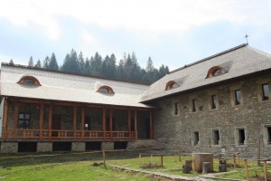 Paste-In-Bucovina-15-Manastirea-Voronet