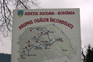 Paste-In-Bucovina-2-Drumul-Oualor-Incondeiate